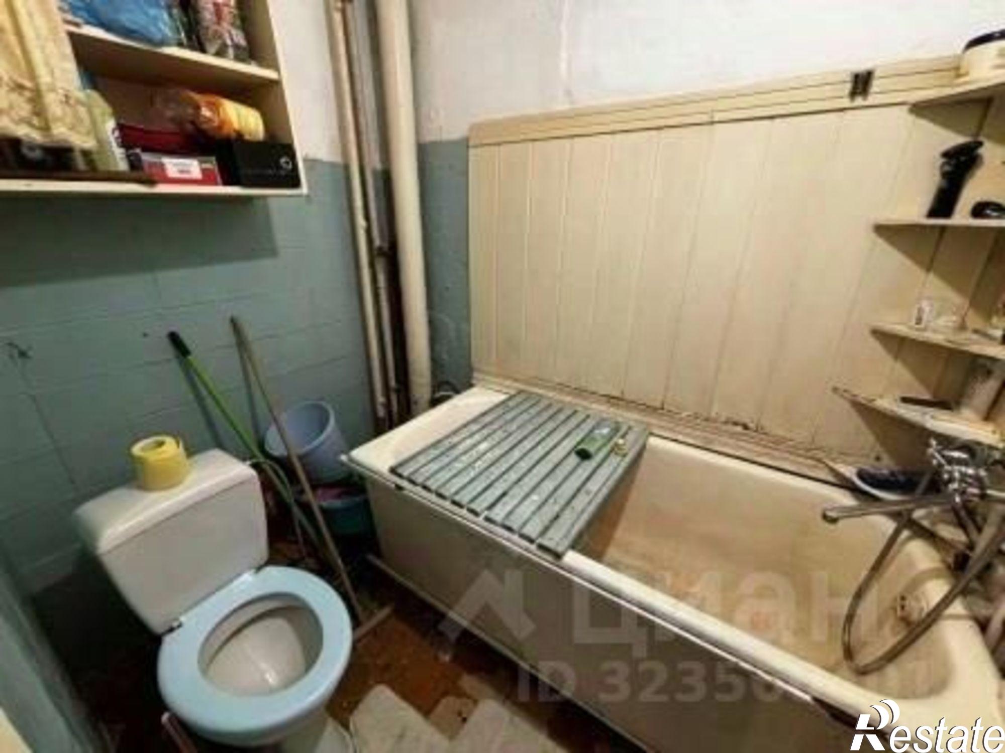 Купить квартиру за 1 000 000 рублей на улица 60 лет Октября, 10