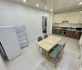 2-комн, 60кв м, этаж 2/5 ул Дзержинского, 11а