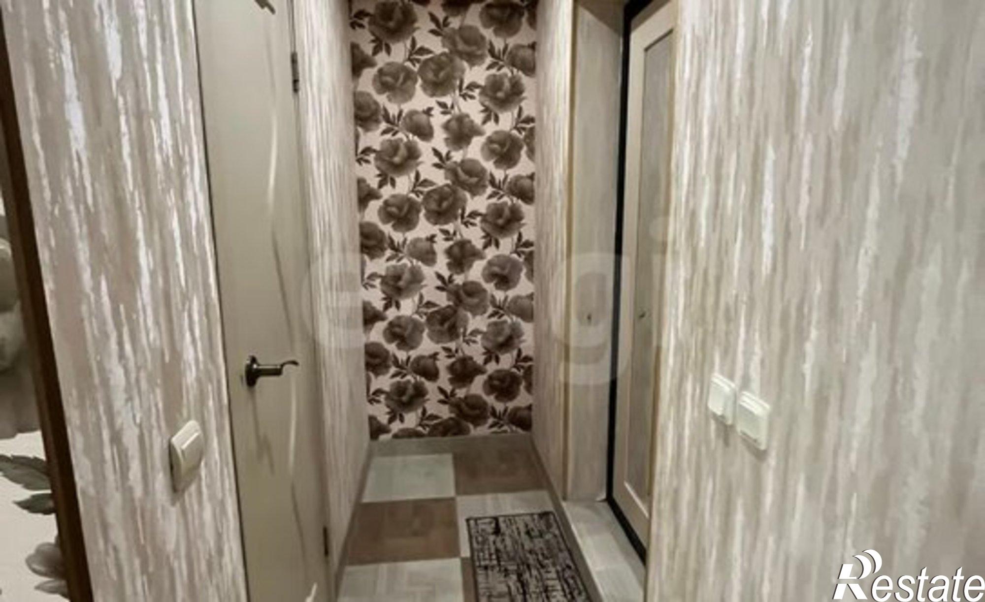 Купить квартиру за 2 350 000 рублей на улица Нефтяников, 42