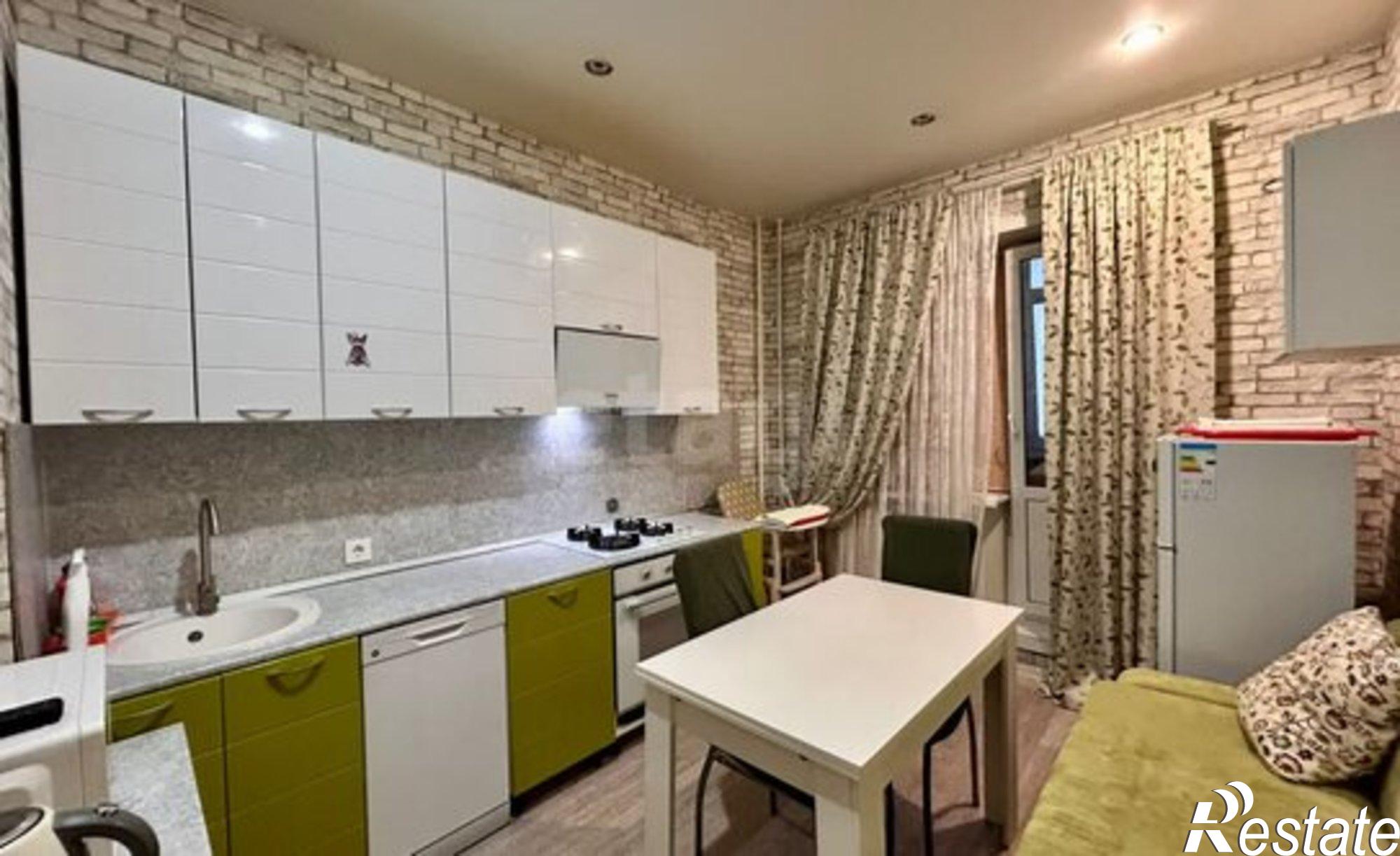 Купить квартиру за 2 800 000 рублей на Комсомольская улица, 19