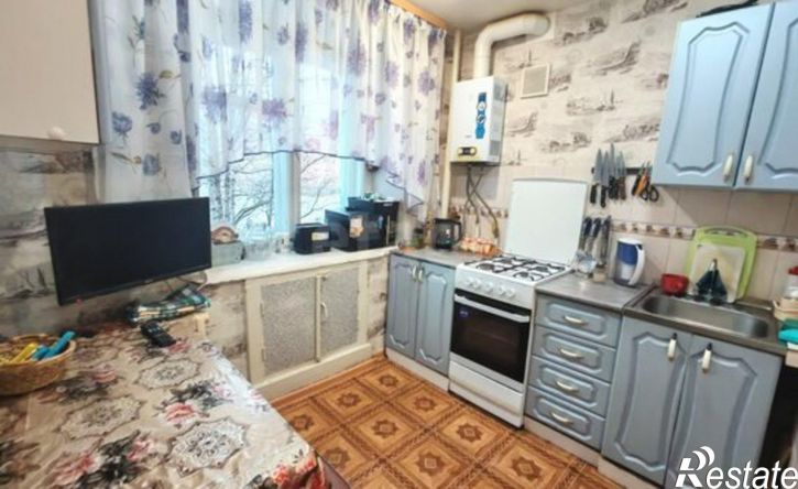 3-комн квартира мкр 6-й, 13,  д. 13