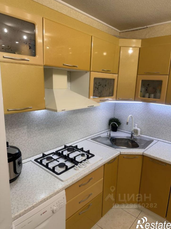3-комн квартира ул Молодежная, 8,  д. 8