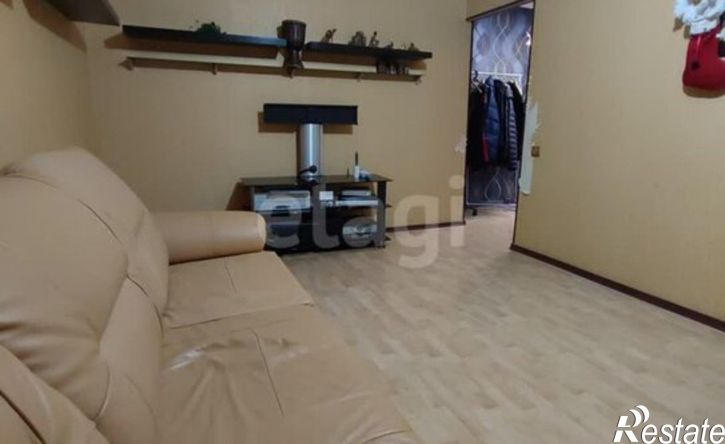 2-комн квартира улица Нефтяников, 50,  д. 50