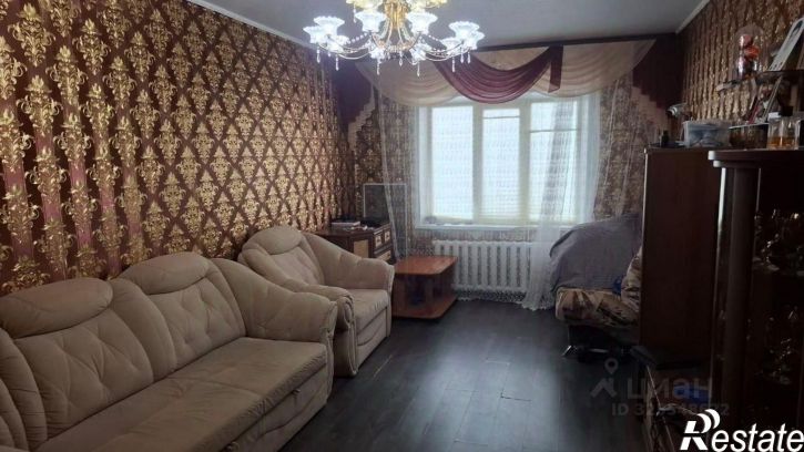 3-комн квартира улица 60 лет Октября, 8,  д. 8