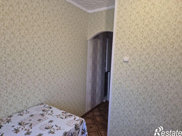 3-комн квартира улица Куратова, 12,  д. 12