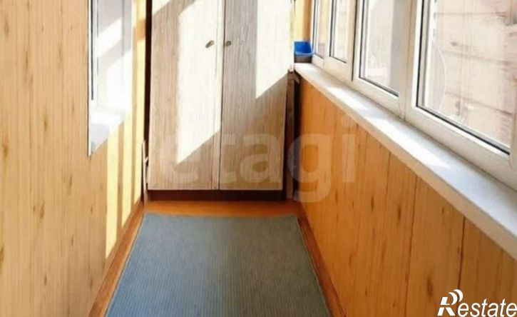 3-комн квартира мкр 6-й, 27,  д. 27
