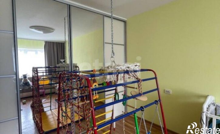 2-комн квартира ул Нефтяников, 45,  д. 45