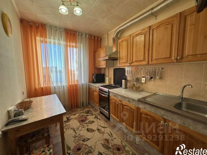 3-комн квартира Усинск, Молодёжная улица, 9