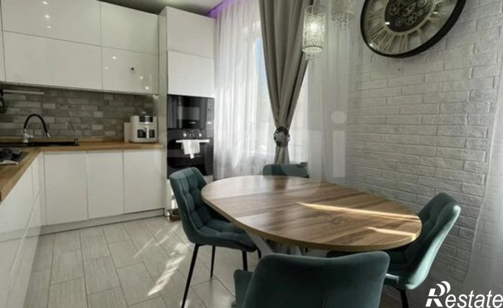 4-комн квартира Усинск, улица Ленина, 9