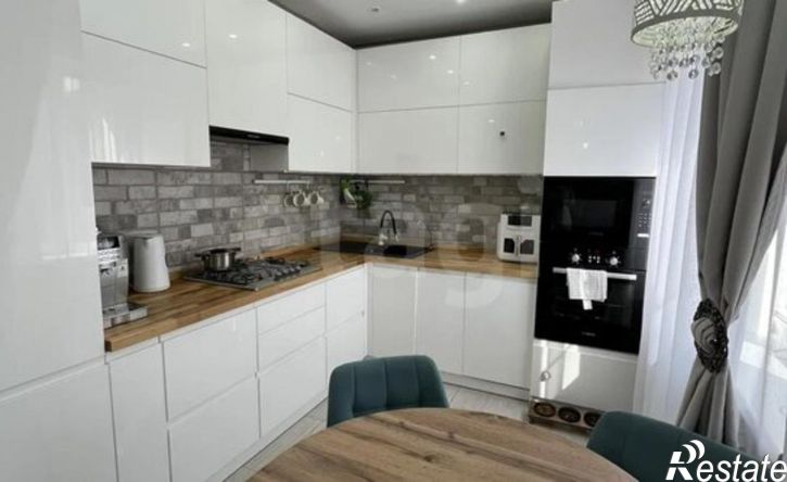 4-комн квартира Усинск, улица Ленина, 9