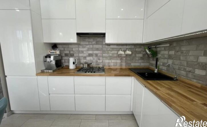 4-комн квартира Усинск, улица Ленина, 9