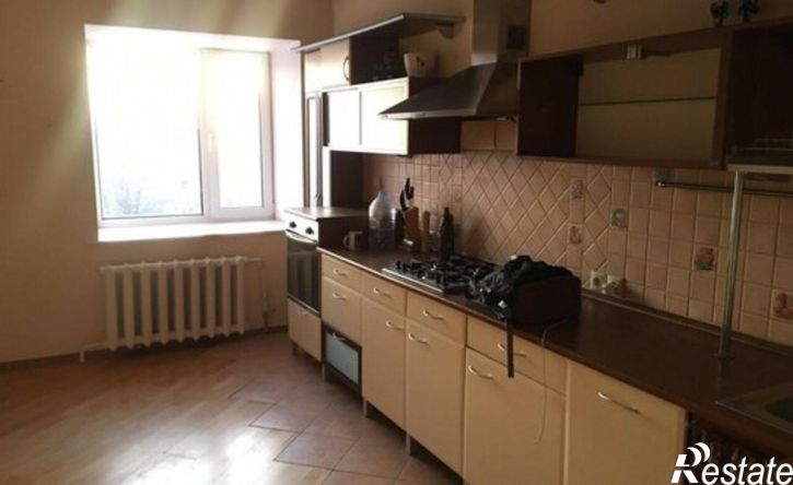 3-комн квартира Сыктывкар, Первомайская улица, 96