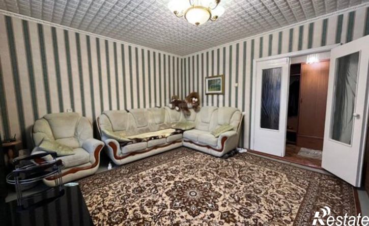 3-комн квартира Усинск, Молодёжная улица, 9