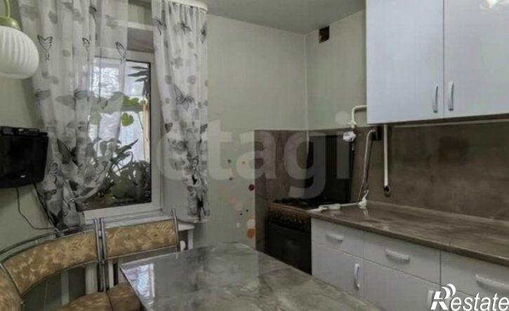 3-комн квартира муниципальное образование Сосногорск, улица Гоголя, 9