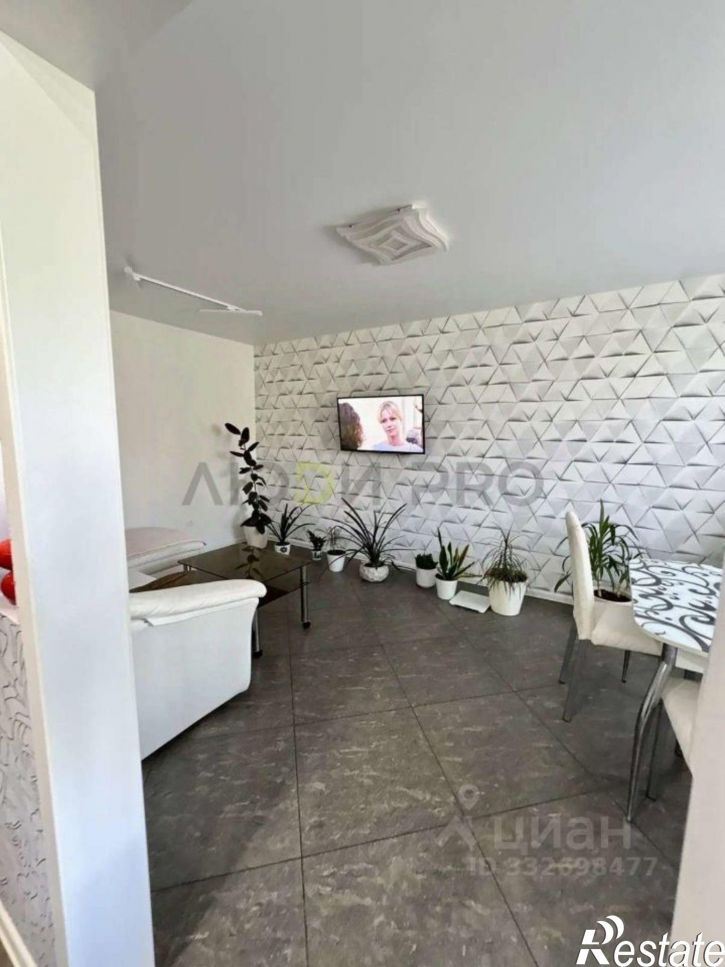 3-комн квартира Дырнос м,дом 88к1