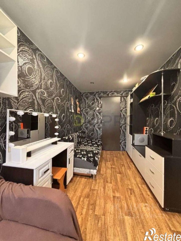 2-комн квартира улица Космонавтов,дом 12