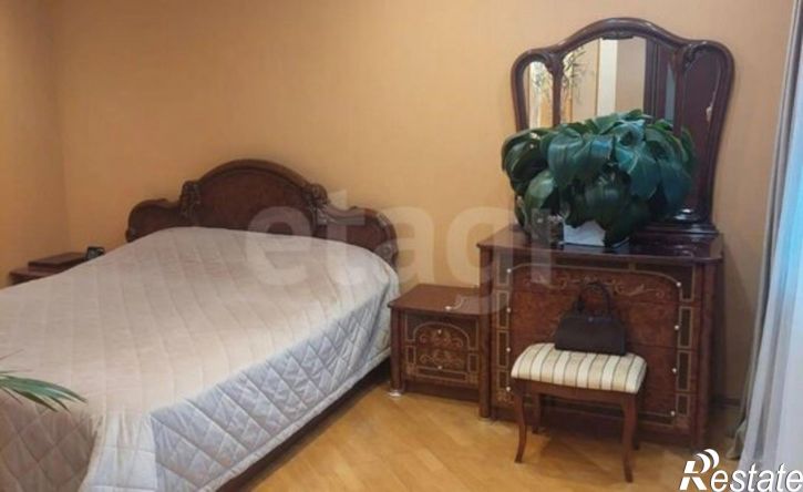 3-комн квартира Сыктывкар, Коммунистическая улица, 18