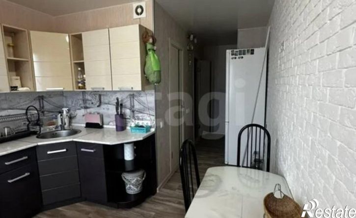 2-комн квартира Усинск, Молодёжная улица, 18