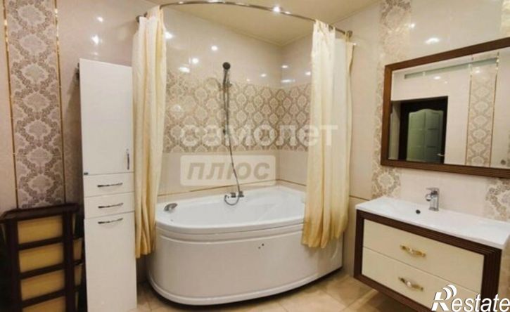 3-комн квартира Сыктывкар, улица Клары Цеткин, 10