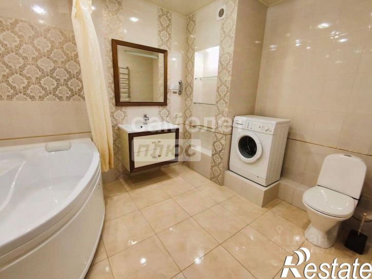 3-комн квартира улица Клары Цеткин, 10,  д. 10