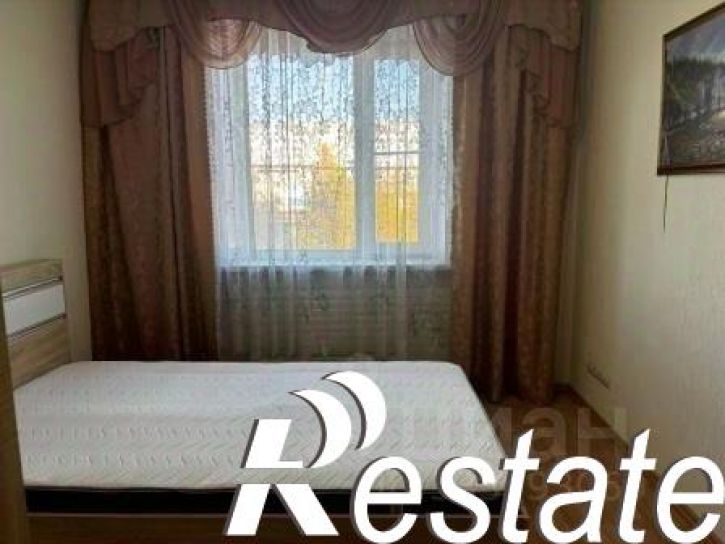2-комн квартира улица Нефтяников, 50,  д. 50