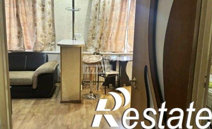 2-комн квартира улица Нефтяников, 52,  д. 52