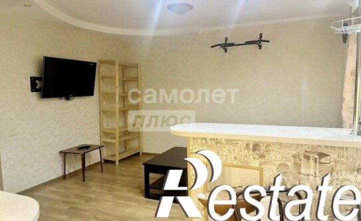 2-комн квартира улица Нефтяников, 52,  д. 52