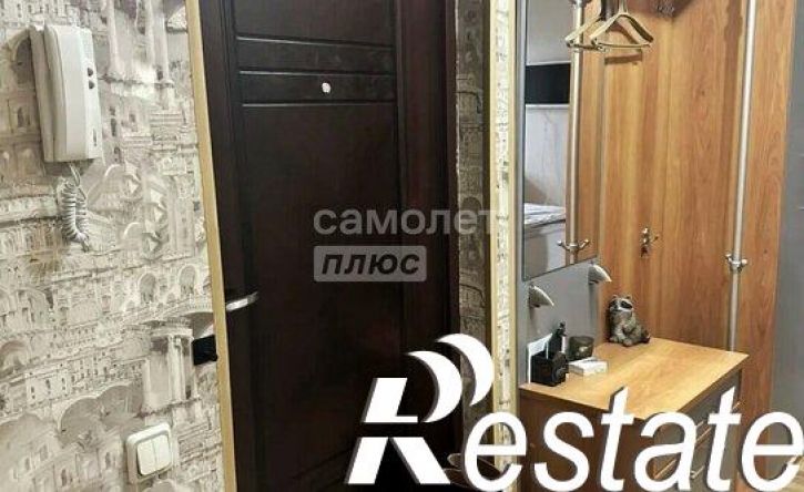 2-комн квартира улица Нефтяников, 52,  д. 52